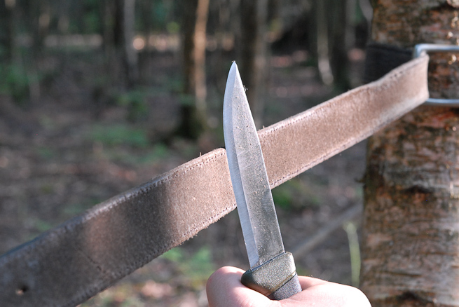 как заточить охотничий нож до бритвенной остроты