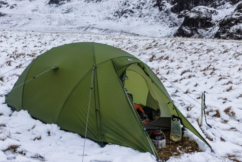 палатка зимой