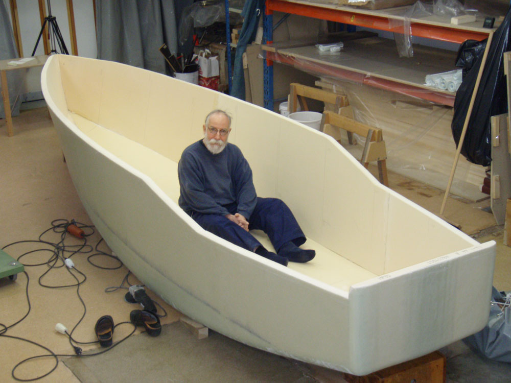 Создание лодки из пенопласта