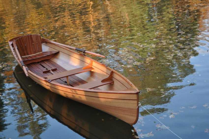 Плоскодонная лодка ручной сборки
